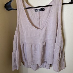 Flowy tank